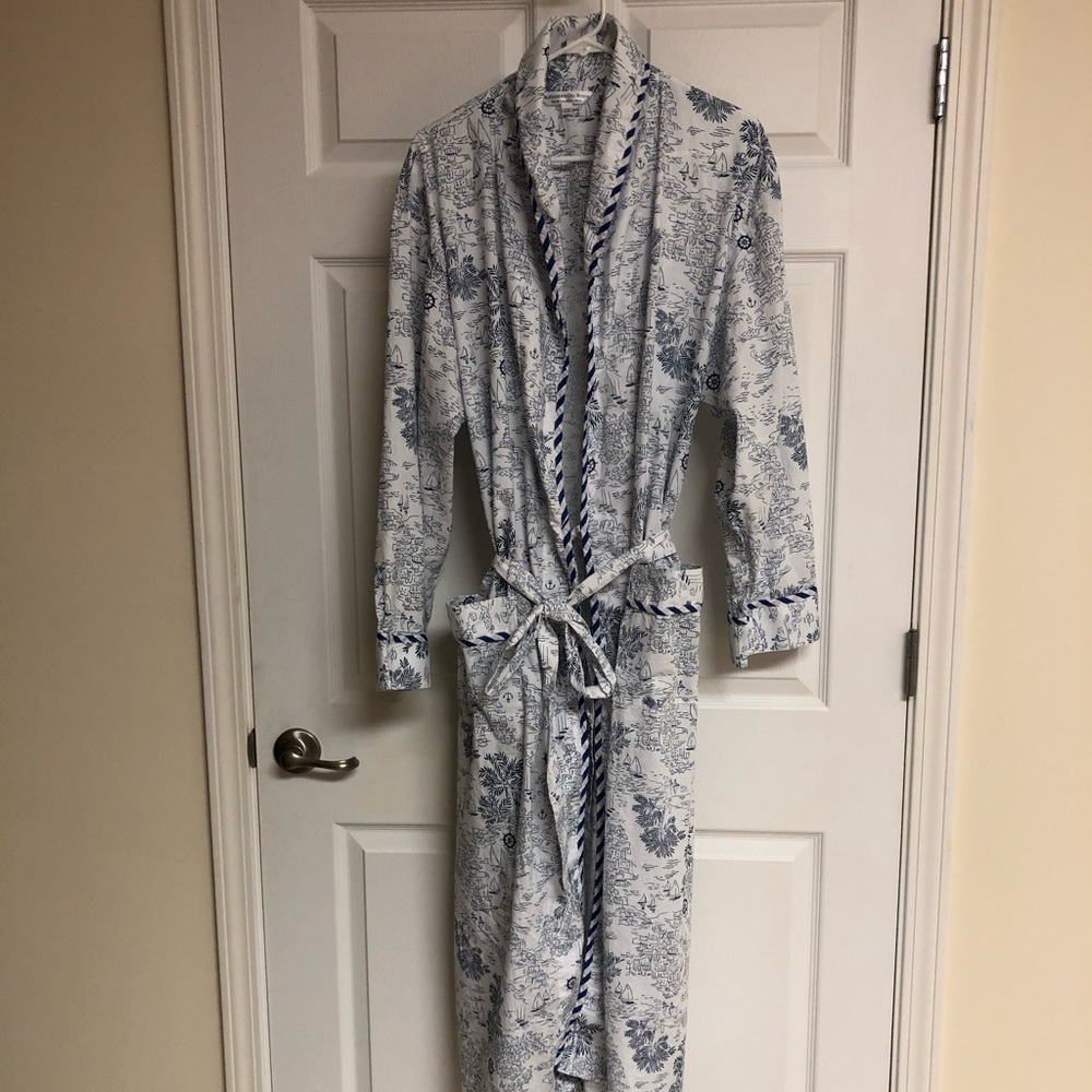 Alexander Del Rossa robe